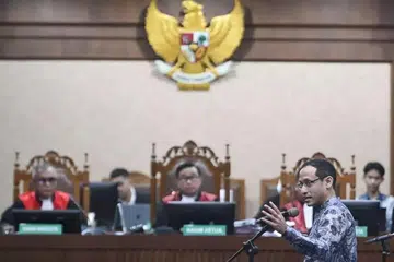 menteri, indonesia, rasuah, chromebook