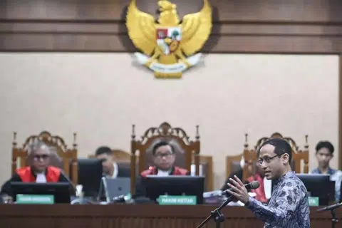 menteri, indonesia, rasuah, chromebook