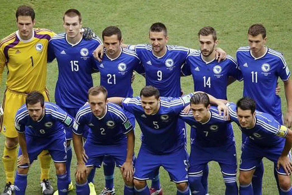 4. Penyertaan bersejarah - Foto-foto REUTERS, AFP, GOAL CONTROL. 