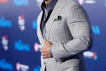 ADA PERSAMAAN: Begitulah tanggapan Dwayne Johnson mengenai dirinya dengan watak Maui dalam filem 'Moana' yang menggunakan suaranya. - Foto REUTERS