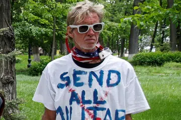 Ryan W. Routh, suspek yang cuba membunuh mantan Presiden, Encik Donald Trump, telah didakwa di mahkamah di West Palm Beach pada 16 September atas tuduhan memiliki senjata api.