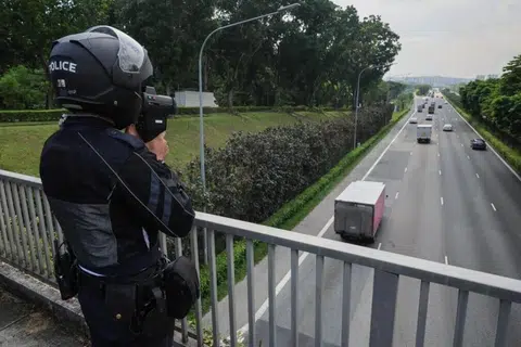 pemandu laju, pemilik lori, hukuman berat, denda