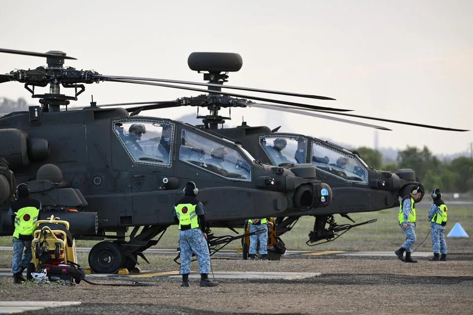 Sebanyak 16 tempat letak helikopter turut disediakan dengan titik tambatan khas demi memastikan helikopter dapat diikat dengan kukuh ketika angin kencang.