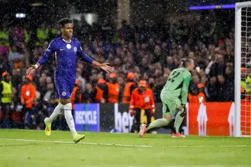 Pemain muda Chelsea, Estevao, meraikan jaringannya semasa perlawanan Liga Juara-Juara Chelsea menentang Ajax pada 23 Oktober. Pemain sayap berusia 18 tahun itu membantu pasukannya memenangi perlawanan tersebut 5-1.