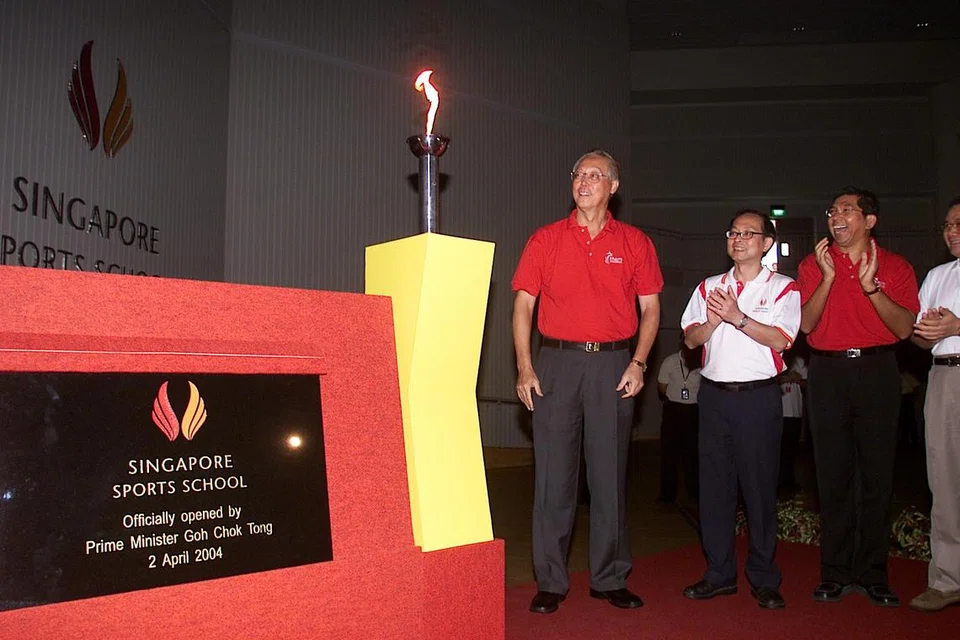 Pada 2 April 2004, Perdana Menteri Goh Chok Tong merasmikan majlis pembukaan Sekolah Sukan Singapura.