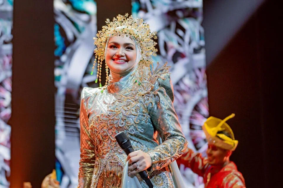 Datuk Seri Siti Nurhaliza membawa hadirin mengenang keindahan irama tradisional Melayu dan muzik filem klasik era Jalan Ampas.