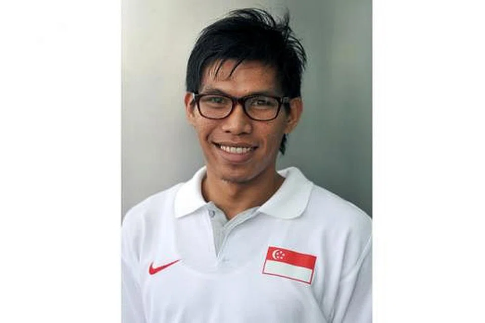 BAKAL TERJEJAS: Rosman Sulaiman dari Woodlands Wellington (atas) dan Ahmad Latiff dari Tanjong Pagar