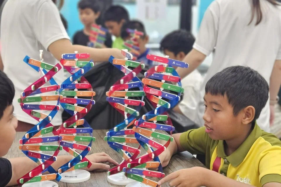 Di pusat jagaan pelajar, Persatuan Pemudi Islam Singapura (PPIS) berusaha menawarkan program dan kegiatan bermutu bagi anak-anak agar mereka berpeluang mencapai potensi penuh. 