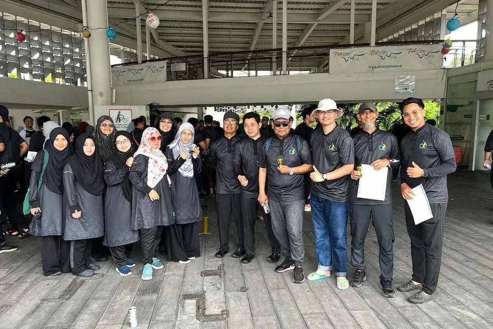 Masjid-masjid Singapura kini secara aktif turut membantu membentuk kehidupan sosio-agama masyarakat Islam melalui program pembelajaran Islam dan pembangunan sosial dengan tadbir urus yang lebih baik