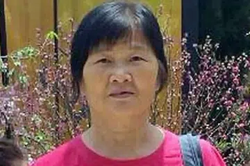 DILANGGAR E-SKUTER: Remaja lelaki yang telah melanggar Cik Ang Liu Kiow sehingga beliau koma selama sebulan telah mengaku bersalah semalam dan dijangka dihukum hari ini. - Foto ihsan WILSON LEONG