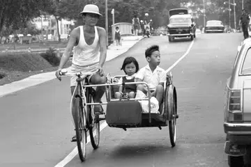 Beca adalah antara pengangkutan awam yang terkenal pramerdeka di Singapura. Perkataan ‘beca’ berasal daripada Hokkien, ‘beh chia’, yang merujuk kepada kereta kuda.
