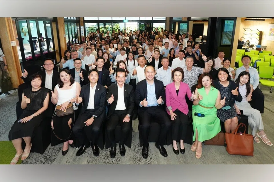 Low Yen Ling, carbon, CDL