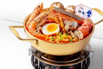 Hidangan ‘Hotpot Mini Oden’ Makanan Laut Pedas Korea di Wong Fu Fu.
