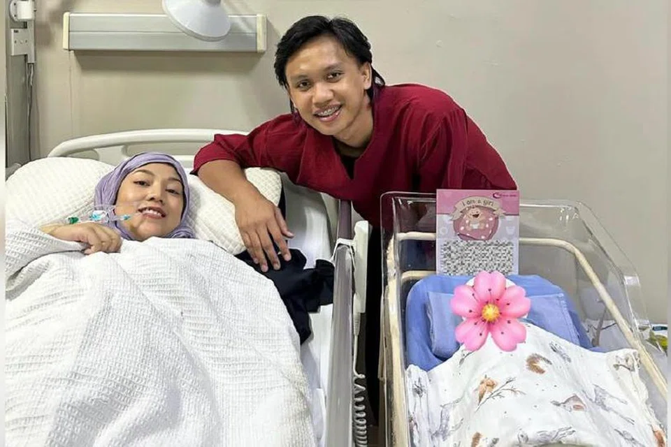 Pempengaruh media sosial, Ubai MZ, berkongsi gambar kelahiran puteri sulungnya bersama isteri, Shila Amzah.