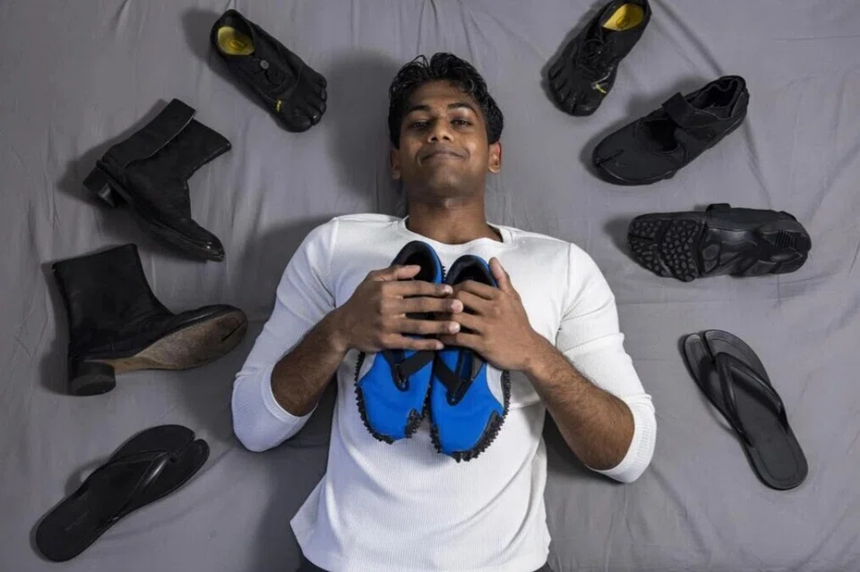 Encik Sheearam Karthigesan bersama koleksi kasut Vibram FiveFingers, selipar dan but Mason Margiela Tabi, Puma Mostros, dan kasut Nike Air Rift.