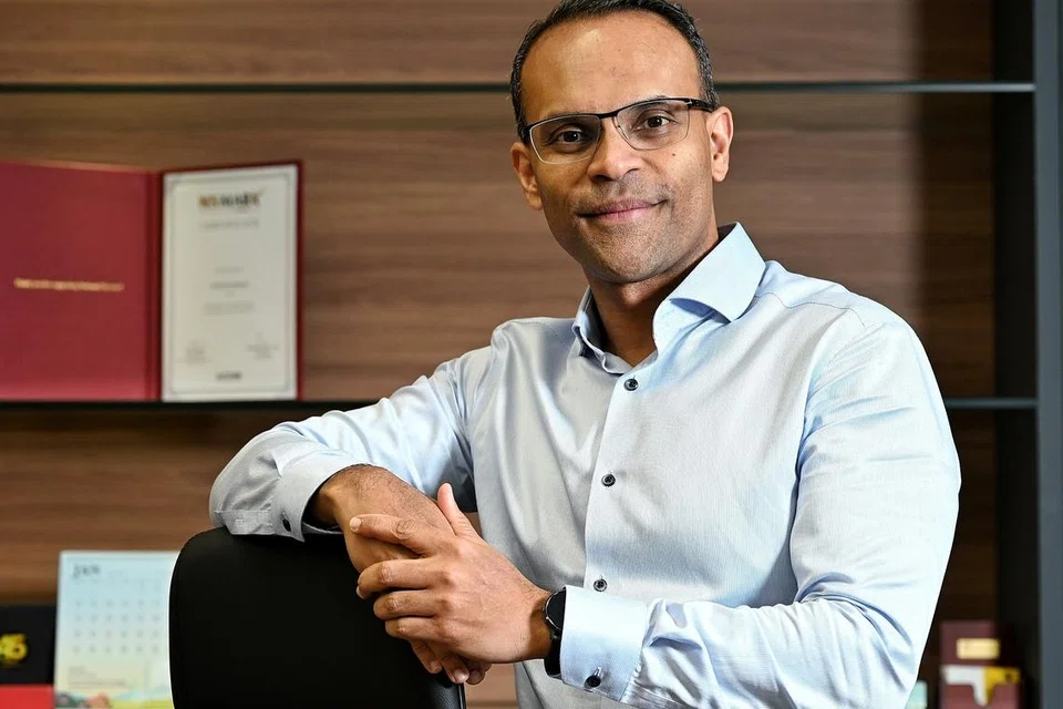 Ketua Pegawai Eksekutif (CEO) Mendaki, Encik Mohamed Feroz Mohamed Akber