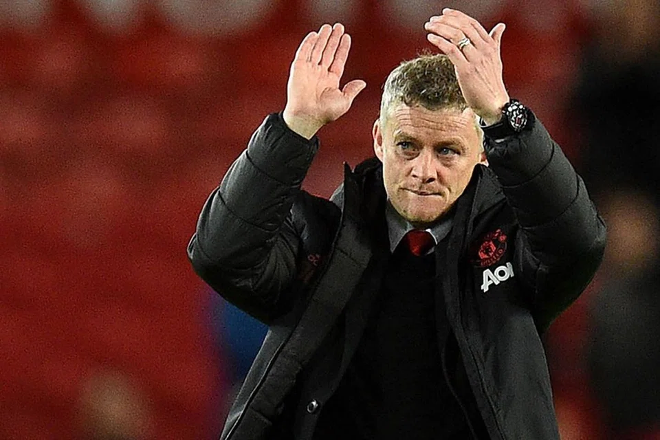 PENGURUS MANCHESTER UNITED OLE GUNNAR SOLSKJAER: Menasihati anak-anak buahnya bahawa cara mengatasi rasa malu dan menebus semula maruah adalah menunjukkan keupayaan mereka yang sebenar dalam tiga baki perlawanan, bermula dengan Chelsea. - Foto AFP