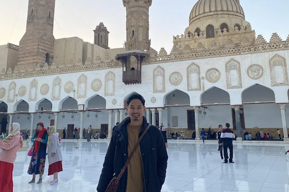 Encik Muhd Hazman Abd Aziz sewaktu berada di salah sebuah masjid di Mesir semasa menuntut di Universiti Al-Azhar. 