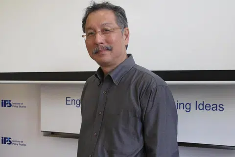 Pakar sosiologi dari Universiti Nasional Singapura (NUS), Profesor Madya Tan Ern Ser.