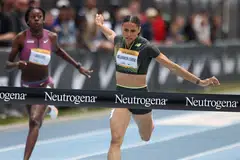 Pemegang rekod lari lompat pagar 400 meter, Sydney McLaughlin-Levrone (kanan) merupakan antara atlet yang telah menandatangani bersama ‘Grand Slam Track’, liga balapan baru yang akan dilancarkan oleh pemenang empat pingat emas Olimpik, Michael Johnson. Beliau merasakan bahawa pertandingan ini merupakan langkah seterusnya untuk memajukan sukan tersebut. 