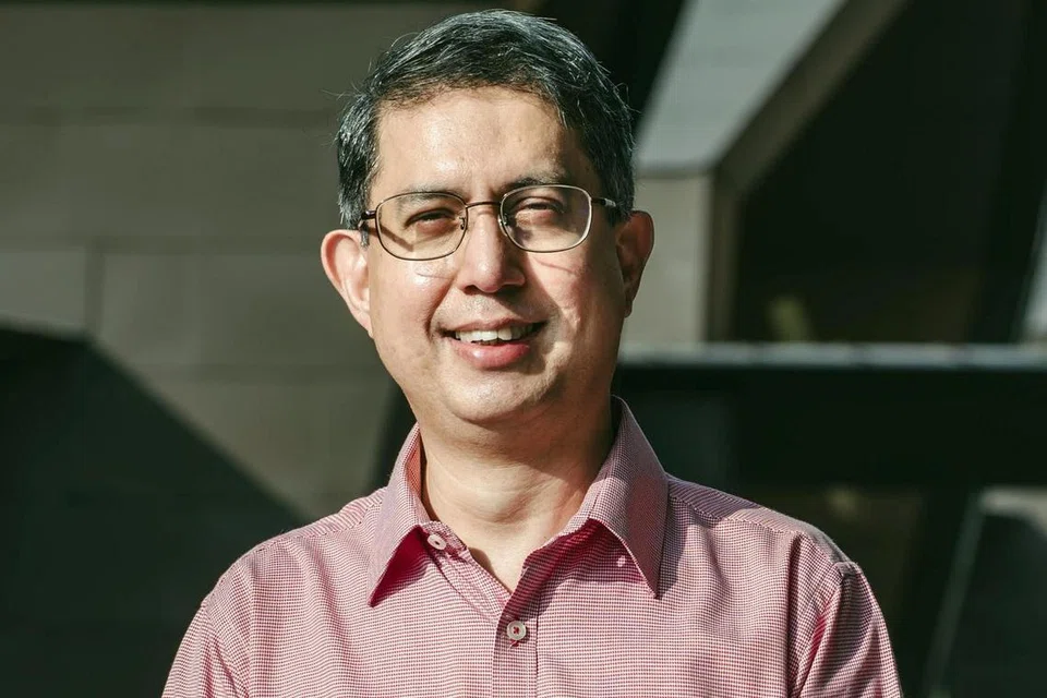 ​​​​​​​- Profesor Madya Dr Muhammad Faishal Ibrahim, Menteri Negara (Ehwal Dalam Negeri merangkap Pembangunan Negara) dan penasihat utama Wisma Geylang Serai (WGS).
