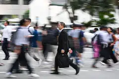 Satu tinjauan menyeluruh ke atas tenaga kerja dan isi rumah Singapura akan dijalankan Jabatan Kajian dan Statistik Tenaga Kerja Kementerian Tenaga Manusia (MOM), dengan kerjasama Jabatan Statistik (DOS) dari 3 Mac hingga 31 Julai 2025.
