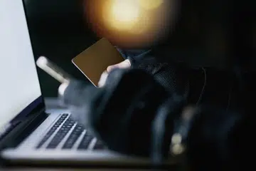 Malaysia, polis, sindiket, penipuan, wang kripto