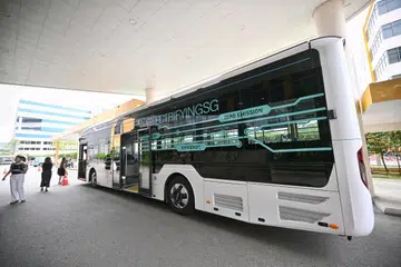Bas ‘MAN Lion’s City E’ keluaran MAN Truck and Bus ini menggunakan teknologi bateri generasi baru dan mempunyai antara kapasiti bateri tertinggi dalam kalangan bas elektrik satu tingkat di sini. Bas ini diperkenalkan di satu pameran di Hab ST Engineering di Ang Mo Kio Electronics Park Road pada 29 Ogos.