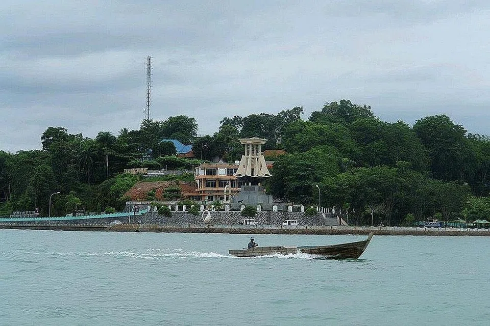 TANJUNG PINANG: Kementerian Pelancongan Indonesia merancang memberi peluang kepada pesawat penumpang terbang secara langsung dari Tanjung Pinang ke luar negara mulai tahun depan. - Foto WISATAMU.COM