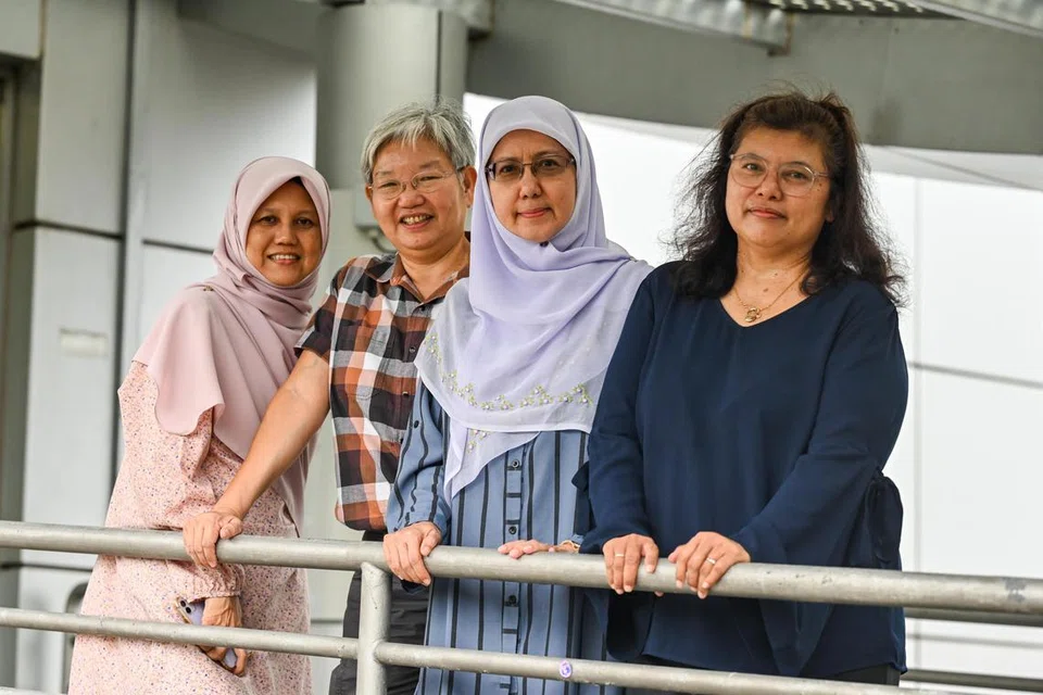 KUASA WANITA: (Dari kiri) Pengurus Persatuan Wanita Dalam Pemulihan (Wira), Cik Suraya Ali; Presiden Wira, Cik Ang Poh Wah; Pengasas Wira, Cik Sajni Linda; dan Naib Presiden Wira, Cik Haryana Mohammad, menjalankan urusan seharian Wira. Wira merupakan badan khusus untuk membantu wanita mengatasi masalah ketagihan dadah dan mengembalikan semula mereka ke dalam masyarakat.