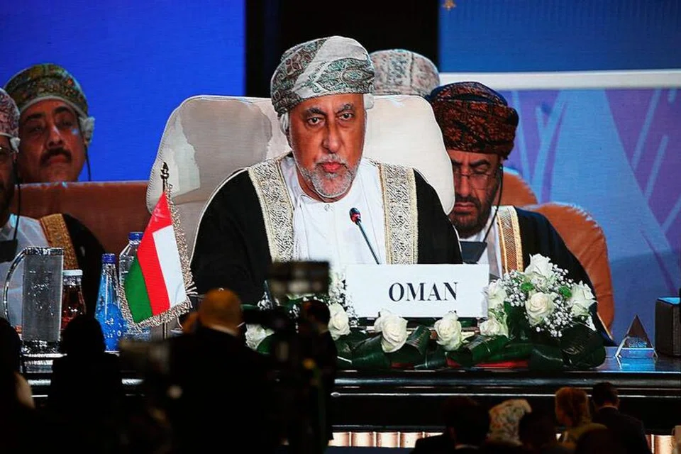 KUNJUNGAN PERTAMA: Sultan Oman, Sultan Haitham Tariq Al Said berada di Singapura dari 13 hingga 15 Disember bagi satu lawatan negara selama tiga hari di sini.