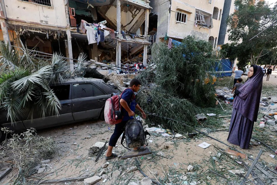 KRISIS KEMANUSIAAN SEMAKIN GENTING: Masyarakat Melayu/Islam Singapura digalak dalami dan fahami isu Israel-Palestin serta menyumbang kepada usaha bantuan kemanusiaan melalui saluran yang sah. 