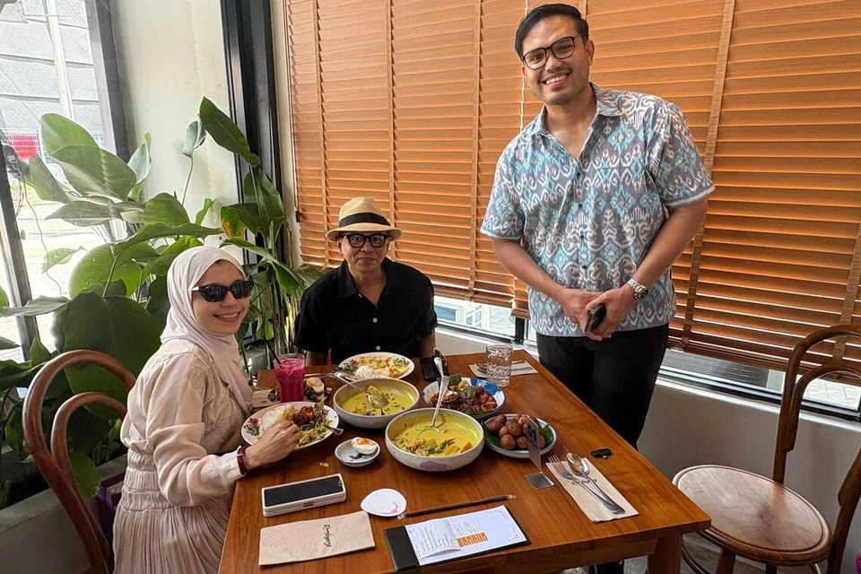 Rembayung, Khairul, Aming