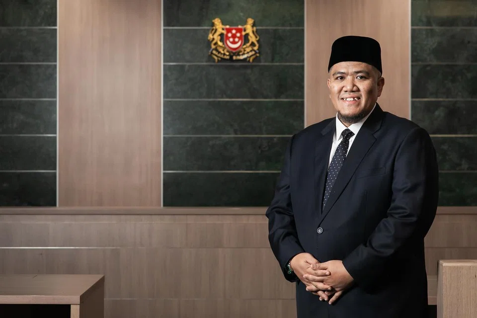 Ustaz Irwan Hadi Mohd Shuhaimy dilantik menjadi Presiden Kanan Mahkamah Syariah pada 1 Februari. 