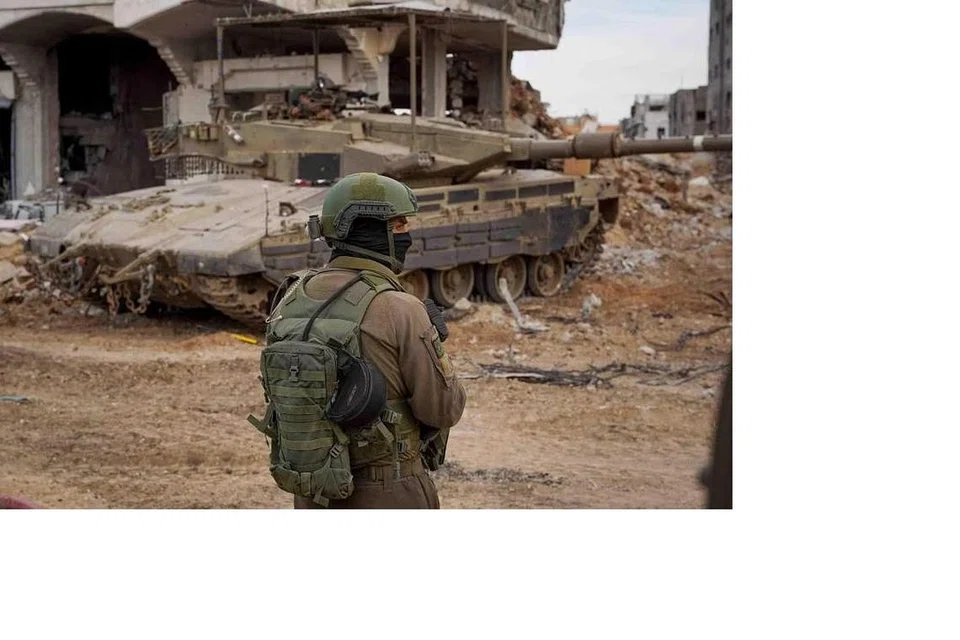 OPERASI GAZA DITERUSKAN: Askar Israel menyambung operasi ke atas Jaluran Gaza pada Jumaat 1 Disember 2023, selepas gencatan senjata sementara tamat., 