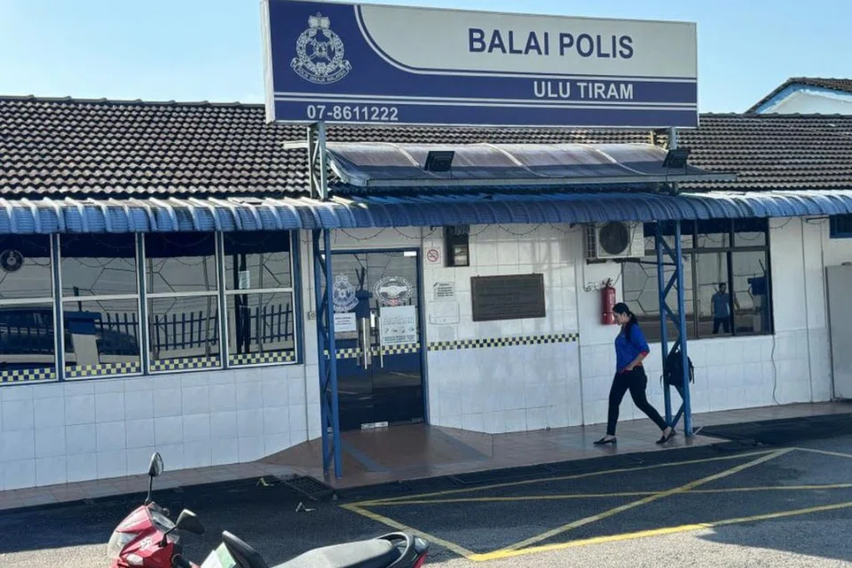 Balai Polis Ulu Tiram di Johor menjadi saksi dua anggota Polis Diraja Malaysia (PDRM) terkorban akibat serangan seorang lelaki yang dikaitkan dengan ideologi pengganasan ISIS pada 17 Mei 2024.