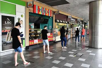 Koronavirus: Banyak sekatan akan dikekalkan selepas tempoh pemutus litar berakhir, kata Lawrence Wong