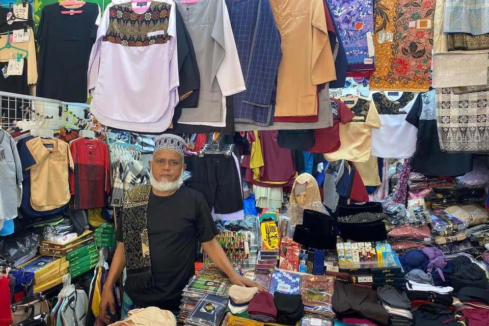 Encik Husin Yusof Ibrahim, 57 tahun, mengambil peluang penutupan sementara Pasar Geylang Serai untuk menunaikan umrah bersama isterinya. 