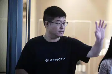 Wang Yue mengaku bersalah bagi 34  pertuduhan pelanggaran hak cipta yang dikenakan ke atas dirinya dan syarikatnya, Ace Technologies.