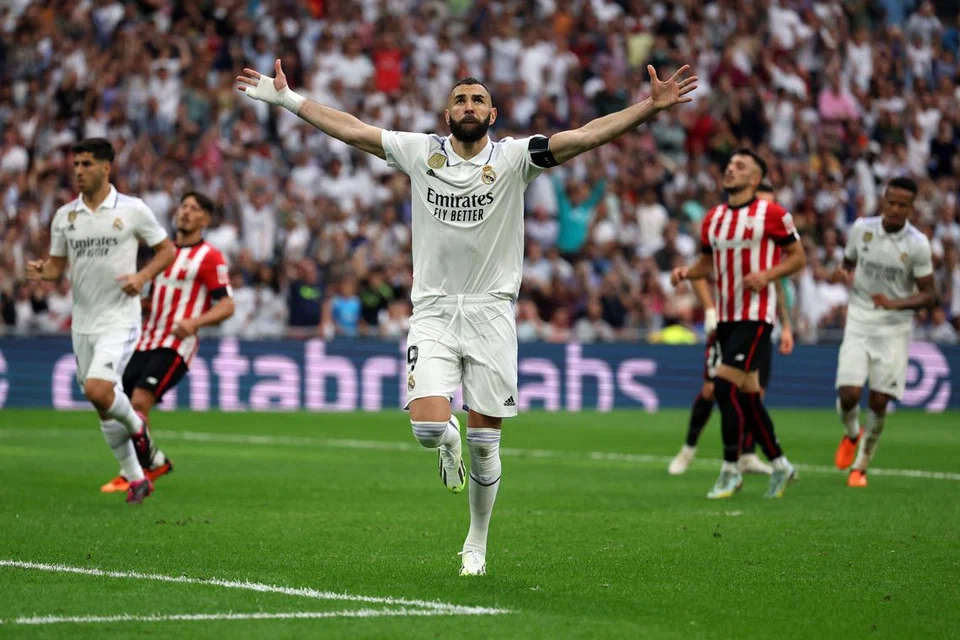 JARINGAN TERAKHIR: Karim Benzema meraikan jaringan terakhirnya buat Real Madrid selepas beliau menyempurnakan jaringan penaltinya.