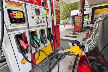 Pelbagai sokongan dan bantuan telah diumumkan oleh pengusaha teksi serta pengendali perkhidmatan tempah kenderaan dalam talian untuk membantu pemandu mereka menampung kenaikan kos bahan api.
Berikut antara daya usaha yang diumum setakat ini.