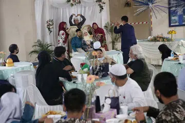 PINDA PERLEMBAGAAN: Encik Lee menekankan bahawa pemerintah akan mendukung dan melindungi institusi perkahwinan, di mana hanya perkahwinan antara seorang lelaki dengan seorang wanita diiktiraf di Singapura di bawah undang-undang. - Foto fail