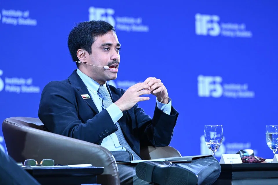 Ahli akademik dari Sekolah Pemerintah Blavatnik di Universiti Oxford, Dr Aaron Maniam.