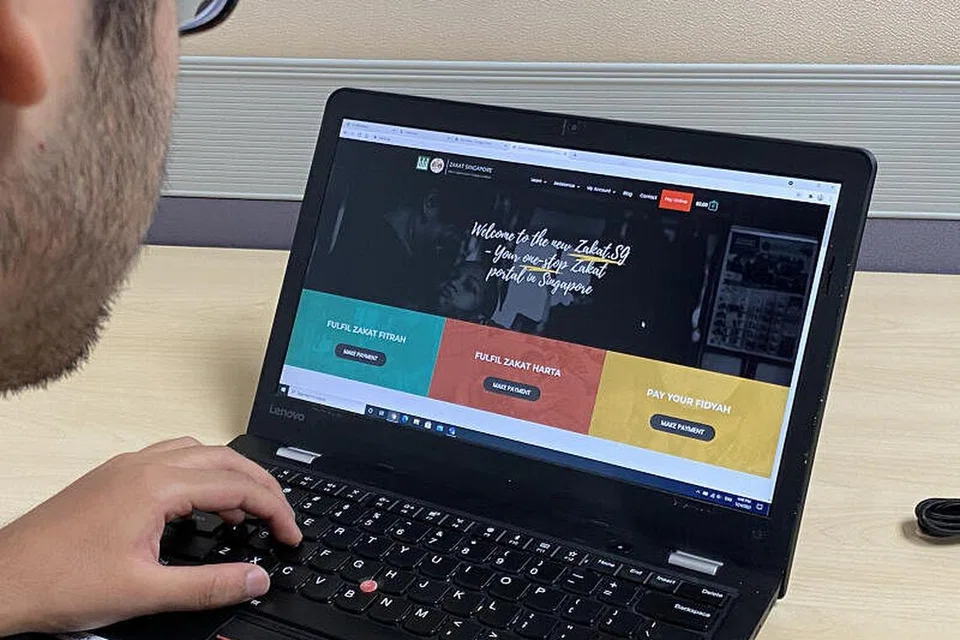 Lebih 75 peratus pembayar zakat telah memenuhi tanggungjawab zakat fitrah mereka pada Ramadan tahun ini. - Foto MUIS