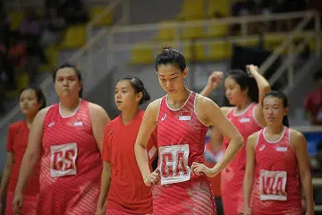 KEMBALI BERSAING: Bintang bola jaring negara Charmaine Soh akan kembali ke gelanggang untuk mewakili negara bulan depan, hanya tiga bulan selepas melahirkan anak pertama. - Foto fail