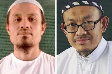 MENGAKU SALAH: Mohammed Farik Amin (kanan) dan Mohammed Nazir Lep  mengaku salah terlibat dalam serangan bom di Bali dan Jakarta lebih 20 tahun lalu. 