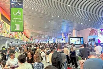 bagasi, Lapangan Terbang Antarabangsa Kuala Lumpur, sesak