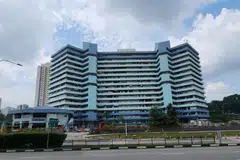 Bangunan Tan Boon Liat terletak bersebelahan stesen MRT Havelock.