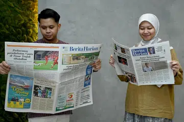 akhbar, Berita Harian percuma, BH kompak, edaran surat khabar masjid, Berita Harian Singapura, solat Jumaat Singapura, Nazry Mokhtar, SPH subscription, 100 naskhah
