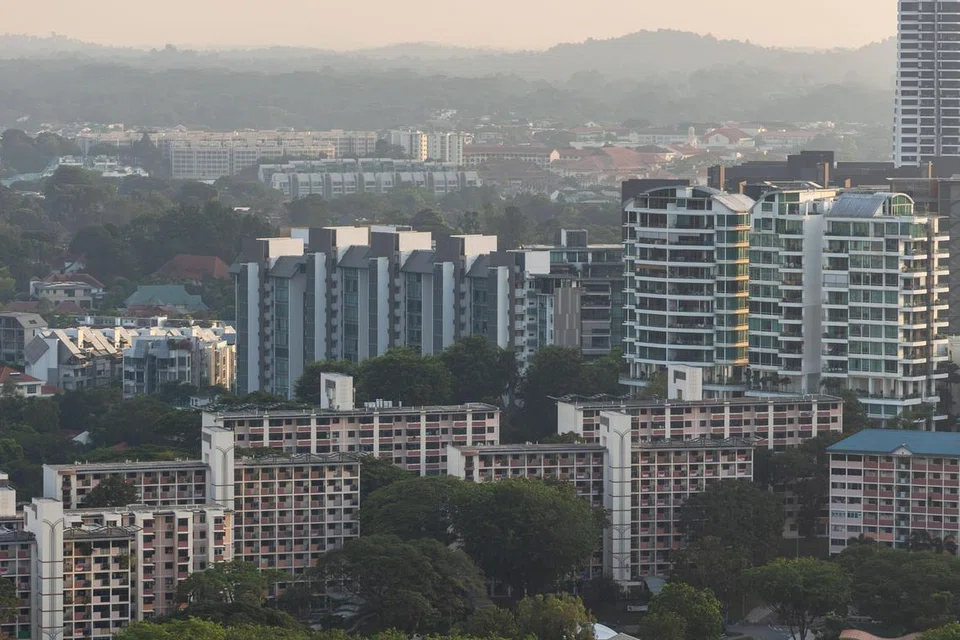 Gangguan bekalan air menjejaskan beberapa blok di Tanglin Halt Road dan Commonwealth Drive.